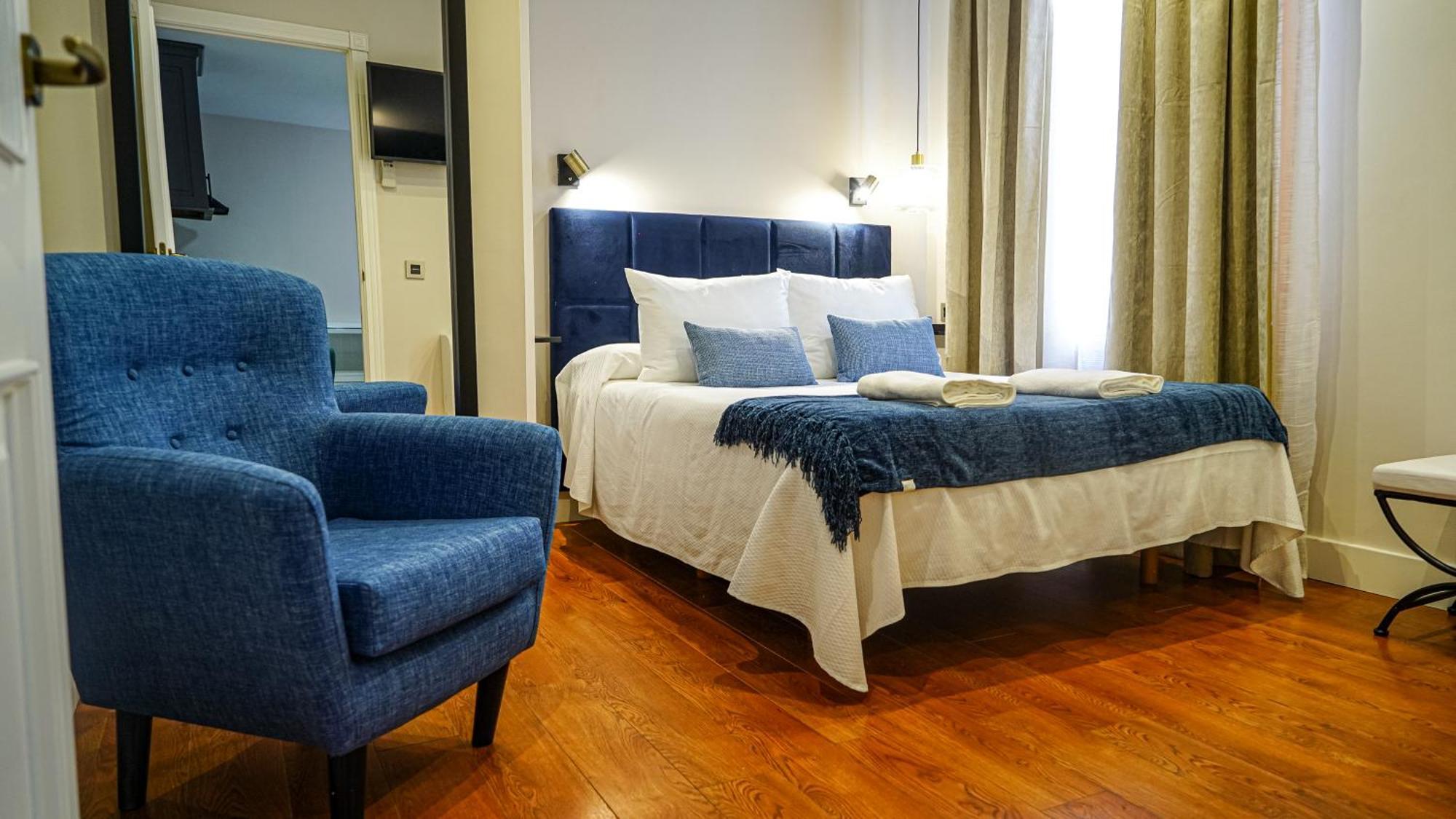 Apartamentos Puente Romano Suites Merida Exterior photo